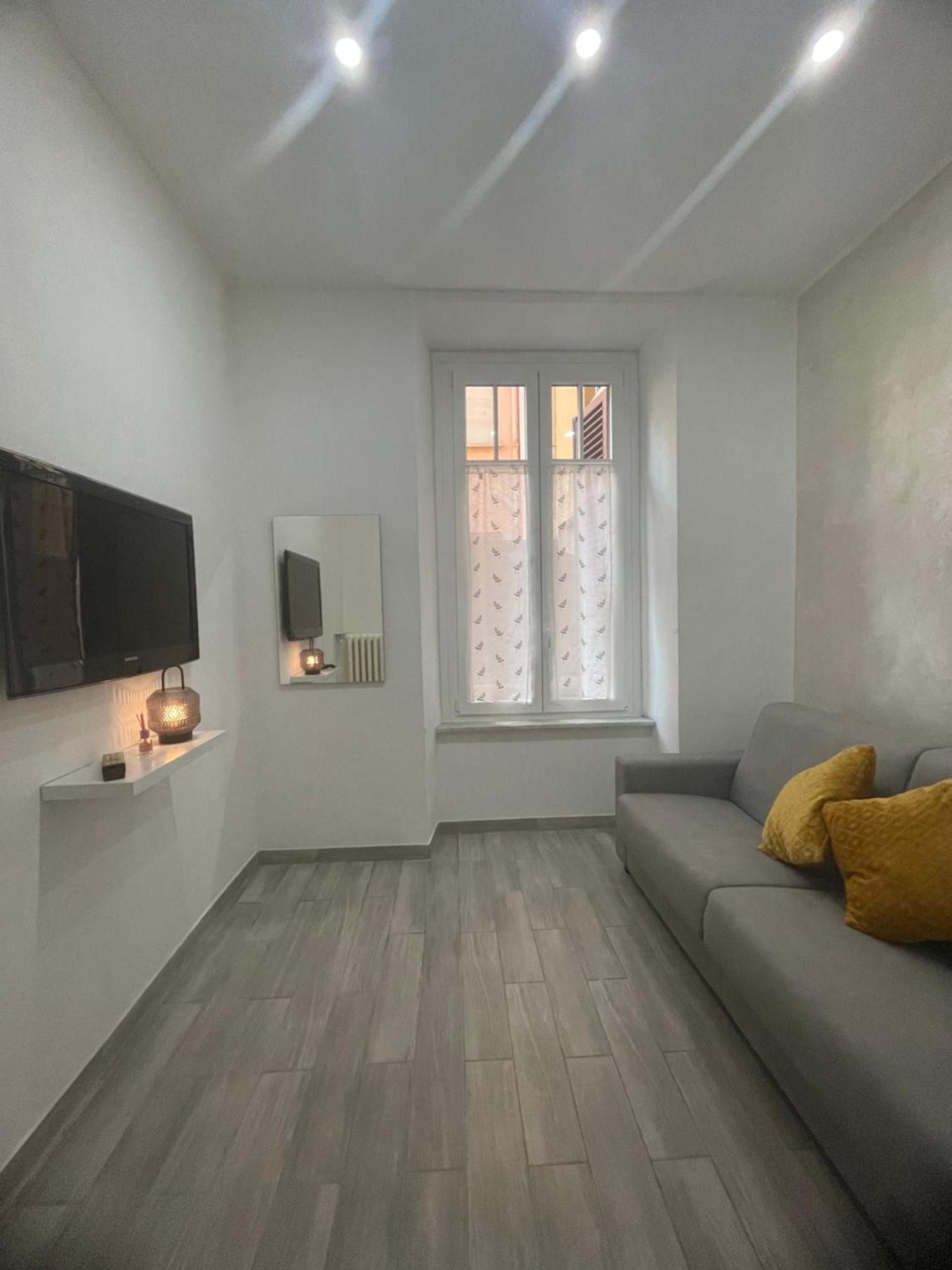 La Casa Nel Viale Lägenhet Asti Exteriör bild