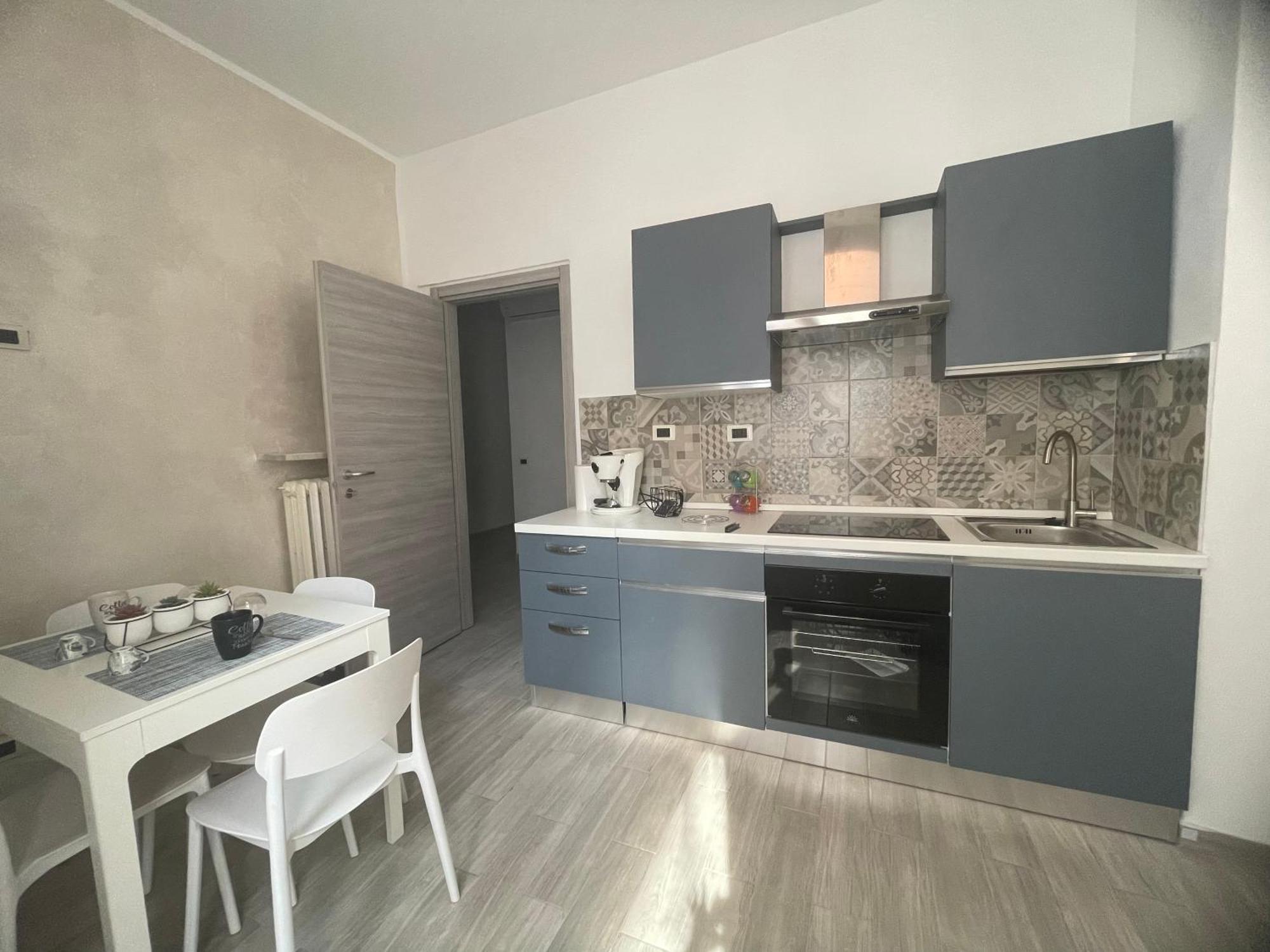 La Casa Nel Viale Lägenhet Asti Exteriör bild